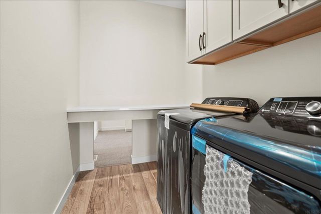 3921 Broomfield Drive, Cedar Falls, IA 50613