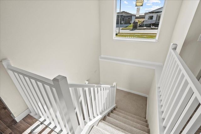 3921 Broomfield Drive, Cedar Falls, IA 50613