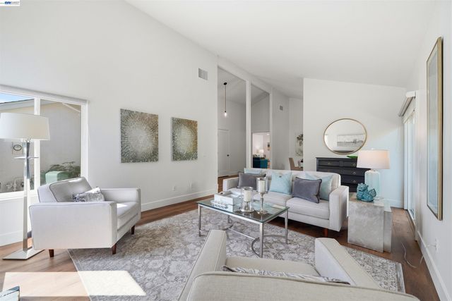 4350 Columbine Dr, Pleasanton, CA 94588