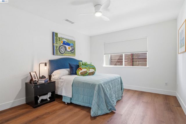4350 Columbine Dr, Pleasanton, CA 94588