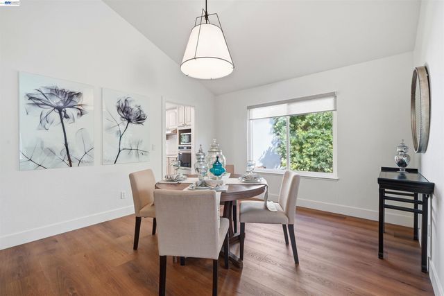 4350 Columbine Dr, Pleasanton, CA 94588