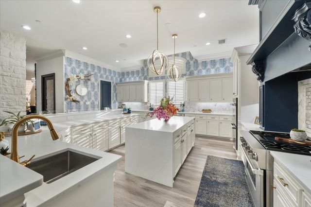 1705 Bison Meadow Lane, Heath, TX 75032