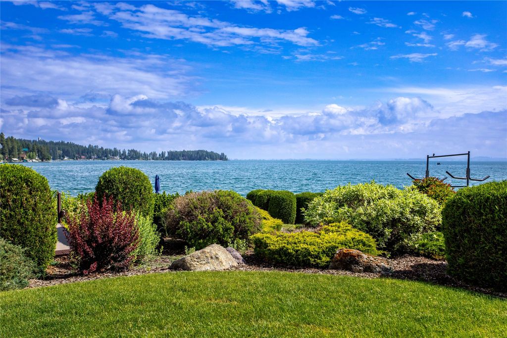 7175 US Highway 93 S #3-104, Lakeside, MT 59922