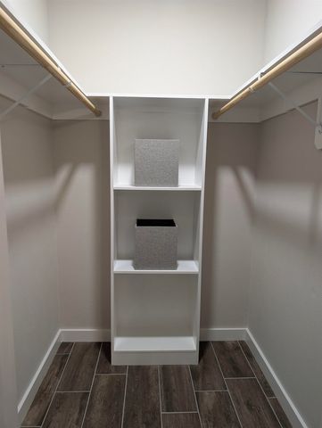 1145 Cuniff Rd, Sour Lake, TX 77659