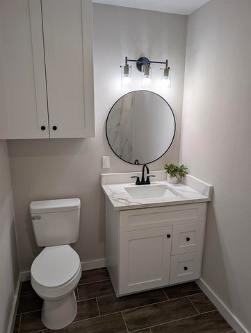 1145 Cuniff Rd, Sour Lake, TX 77659