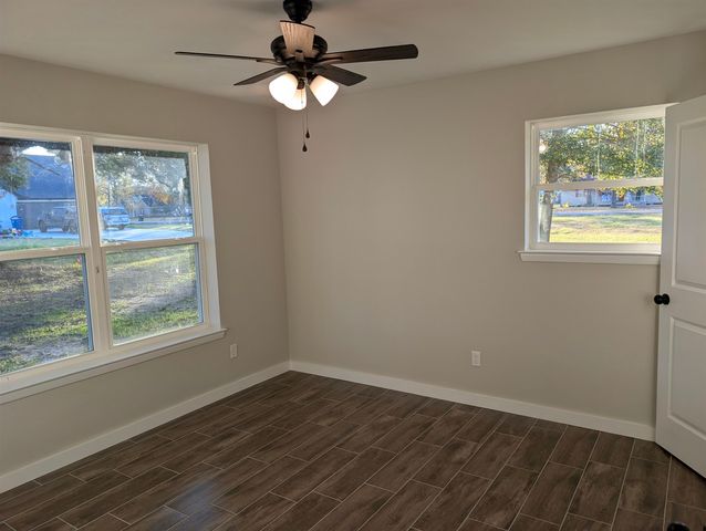 1145 Cuniff Rd, Sour Lake, TX 77659