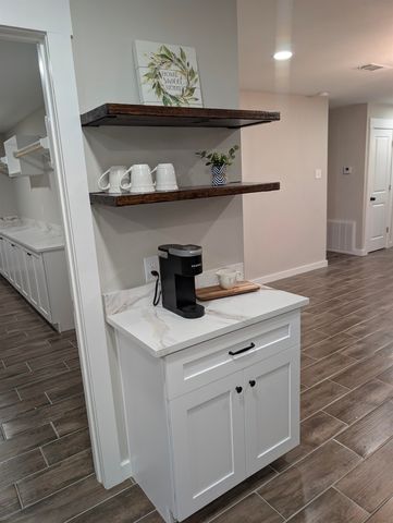 1145 Cuniff Rd, Sour Lake, TX 77659