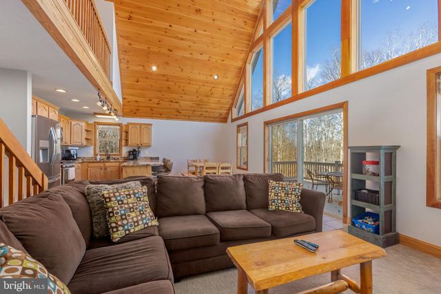 220 WOODLANDS HILL LN, Oakland, MD 21550