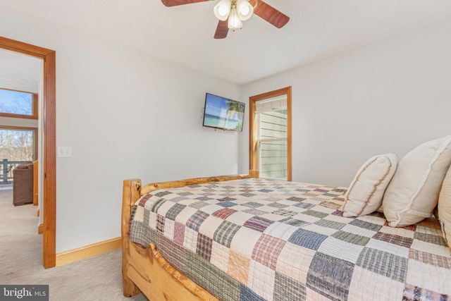 220 WOODLANDS HILL LN, Oakland, MD 21550