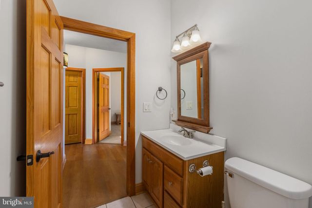 220 WOODLANDS HILL LN, Oakland, MD 21550