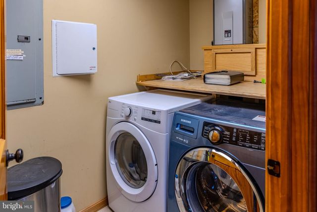 220 WOODLANDS HILL LN, Oakland, MD 21550