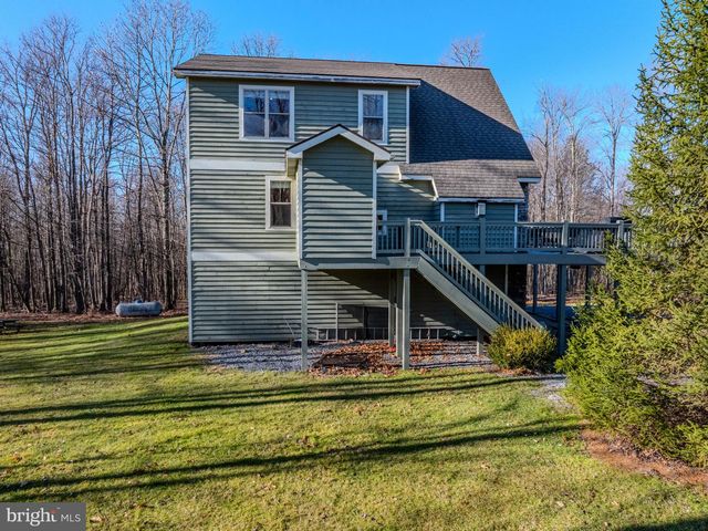 220 WOODLANDS HILL LN, Oakland, MD 21550