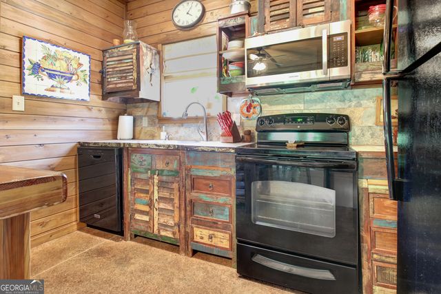 460 Morgan Mill Road, Brooks, GA 30205