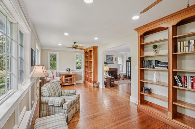 370 Hempstead Avenue, Rockville Centre, NY 11570