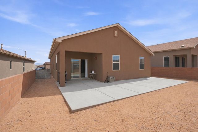 260 Capulin Peak Avenue SW, Los Lunas, NM 87031