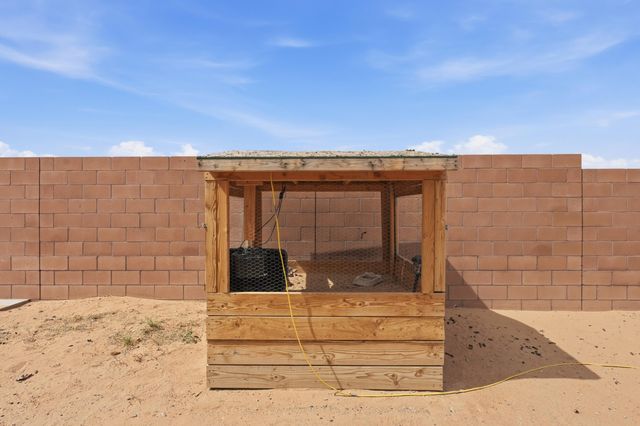 260 Capulin Peak Avenue SW, Los Lunas, NM 87031