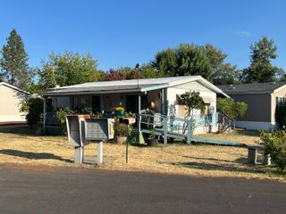 601 Woodlawn Circle M204572, Grants Pass, OR 97526