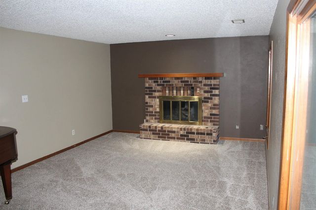 3454 Georgetown Drive, Waterloo, IA 50701