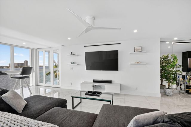 301 Lake Shore Drive 801, Lake Park, FL 33403
