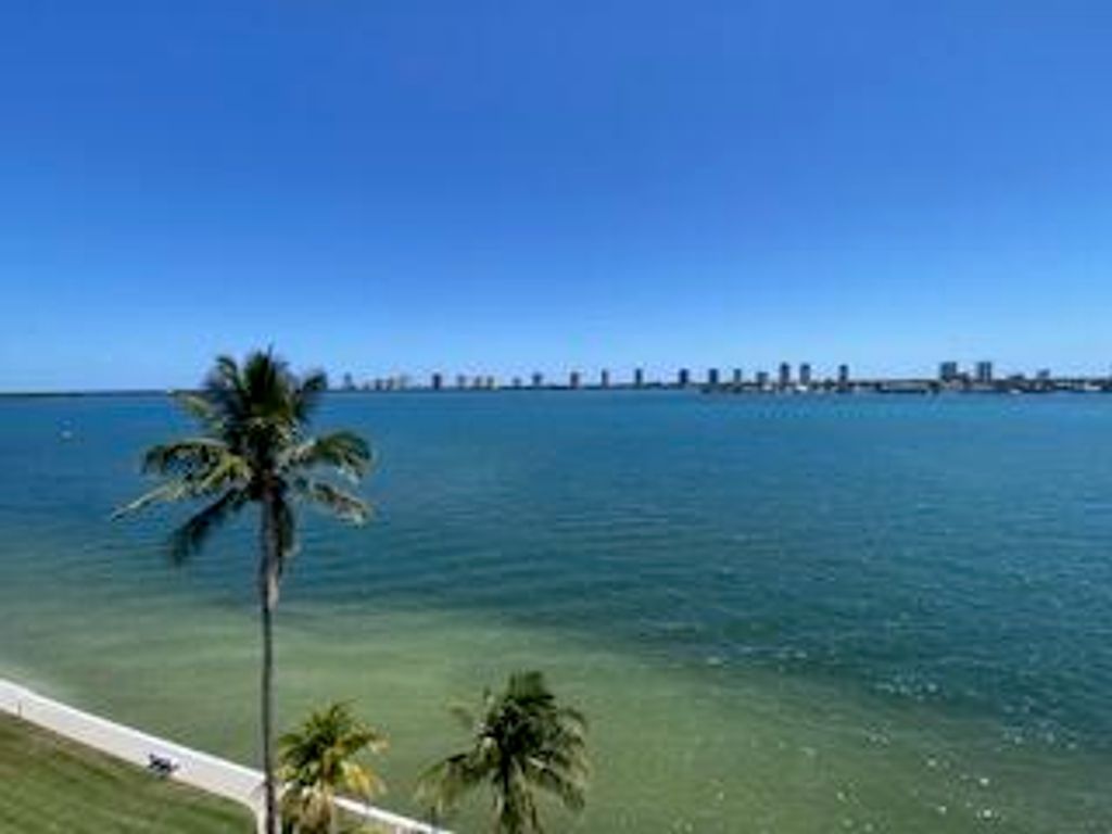 301 Lake Shore Drive 801, Lake Park, FL 33403