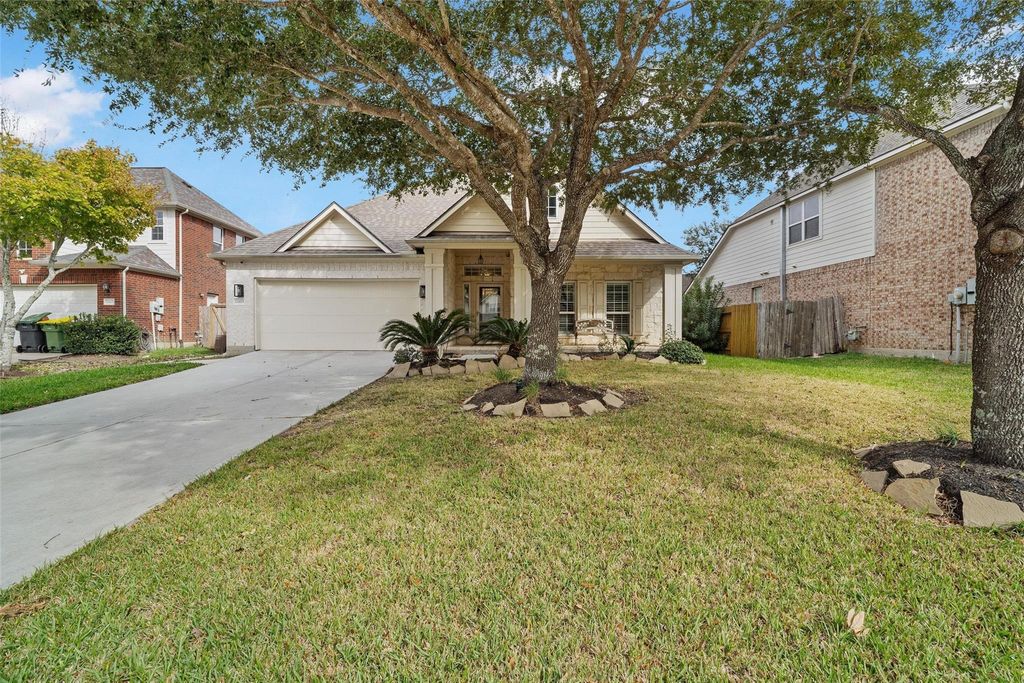 12103 Dawn Mist Court, Pearland, TX 77584