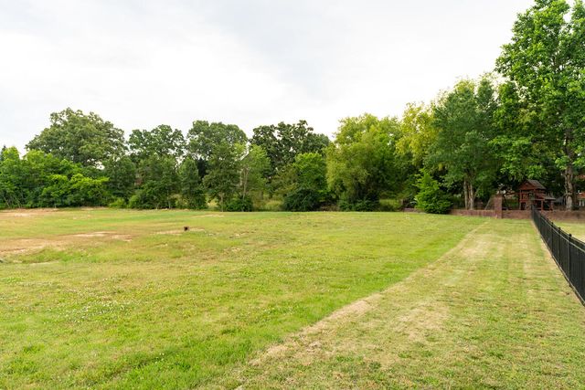 2627 Enclave Bay Drive, Chattanooga, TN 37415