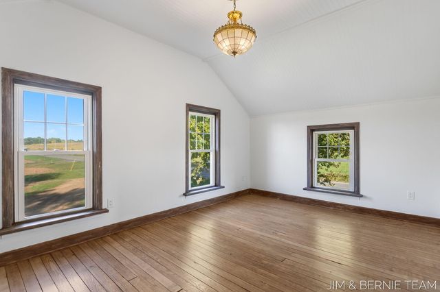 5014 136th Avenue, Manlius Twp, MI 49419