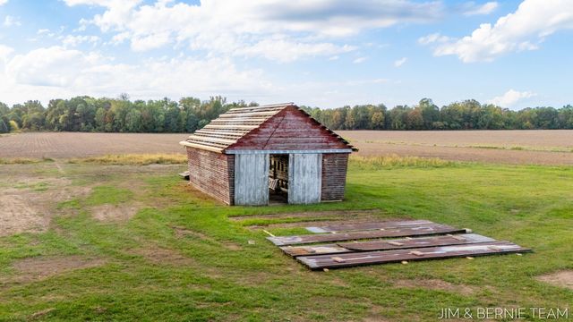 5014 136th Avenue, Manlius Twp, MI 49419