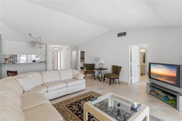 19988 Rima Cir, Boca Raton, FL 33434