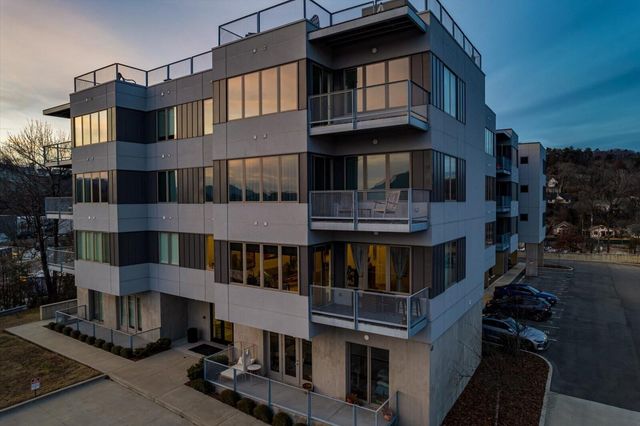 411 Fairpoint St Apt 202, Chattanooga, TN 37405