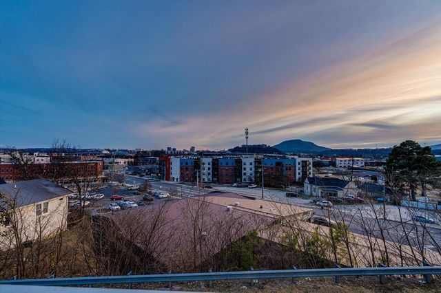 411 Fairpoint St Apt 202, Chattanooga, TN 37405