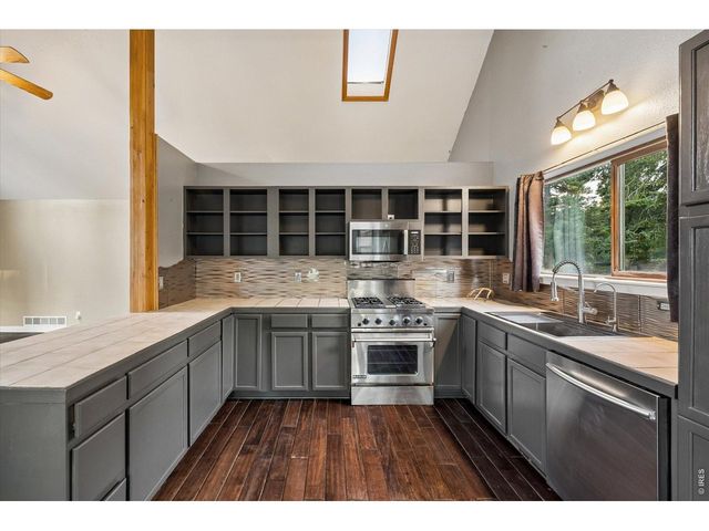 76 Highlands Dr, Bailey, CO 80421