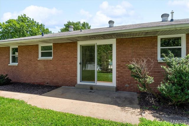 17 Joseph Drive, Fairview Heights, IL 62208