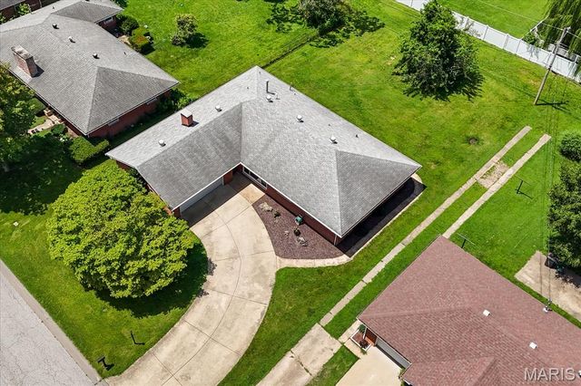 17 Joseph Drive, Fairview Heights, IL 62208