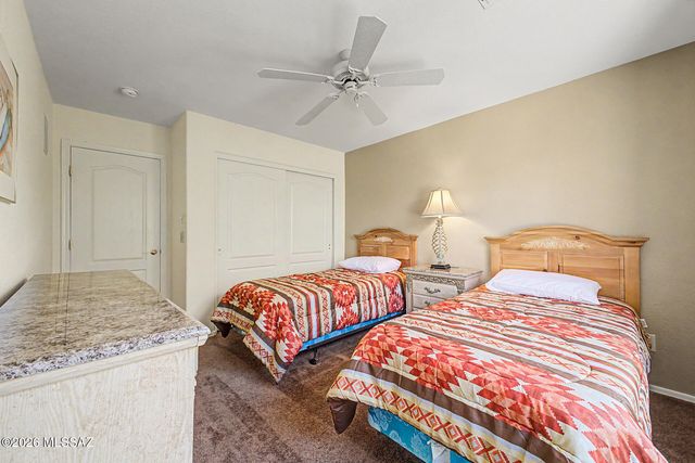 1440 N Goldeneye Way, Green Valley, AZ 85614