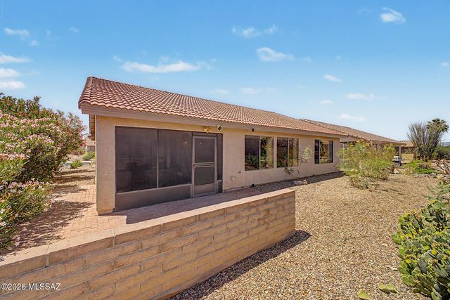 1440 N Goldeneye Way, Green Valley, AZ 85614