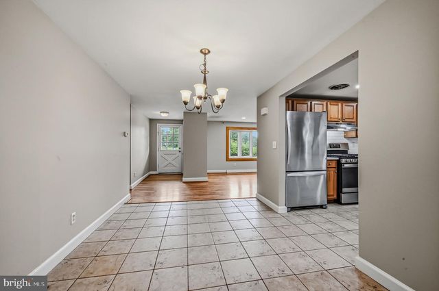 8 PROSPECT AVE, Wilmington, DE 19803