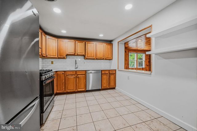 8 PROSPECT AVE, Wilmington, DE 19803
