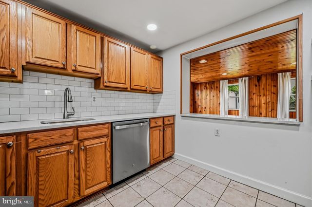 8 PROSPECT AVE, Wilmington, DE 19803