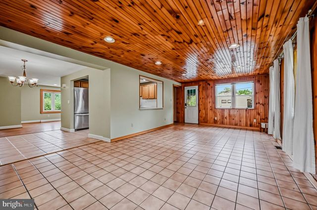 8 PROSPECT AVE, Wilmington, DE 19803