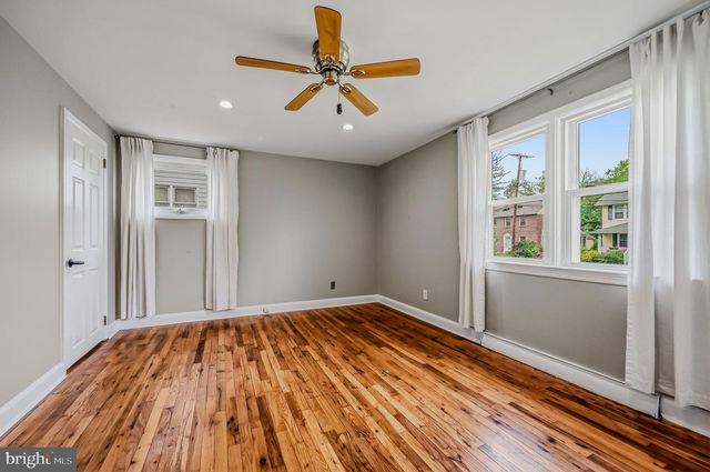 8 PROSPECT AVE, Wilmington, DE 19803