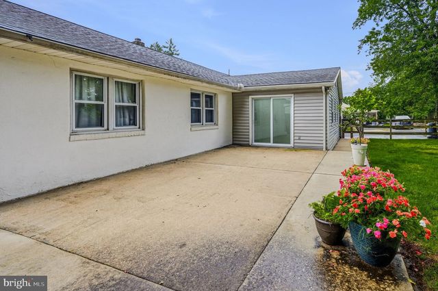 8 PROSPECT AVE, Wilmington, DE 19803