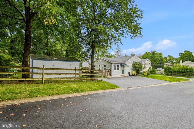 8 PROSPECT AVE, Wilmington, DE 19803