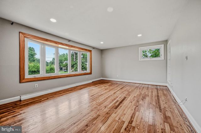 8 PROSPECT AVE, Wilmington, DE 19803