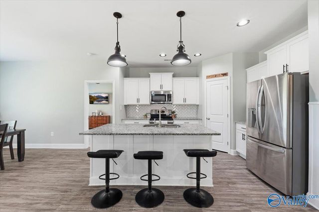 9107 Monteagle Boulevard, Owens Cross Roads, AL 35763