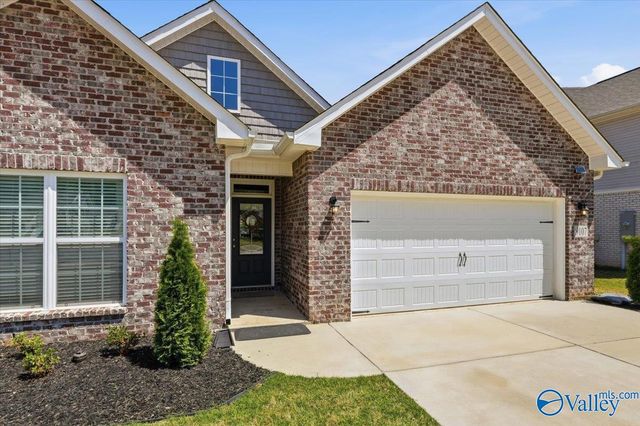 9107 Monteagle Boulevard, Owens Cross Roads, AL 35763