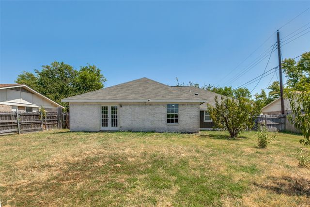 1205 Briarcove Drive, Richardson, TX 75081