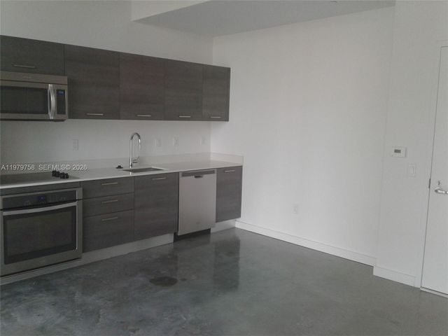 151 SE 1st St 906, Miami, FL 33131