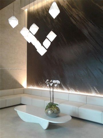 151 SE 1st St 906, Miami, FL 33131