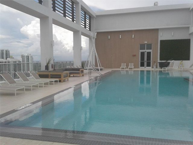 151 SE 1st St 906, Miami, FL 33131